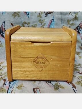 TABASCO Brand Hot Sauce Golden Oak Wooden Wood Kitchen Recipe Card File Box FLAW